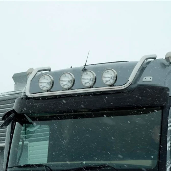 Rampe de toit inox Mercedes Actros 2011 Bigspace pré-câblée 4 sorties