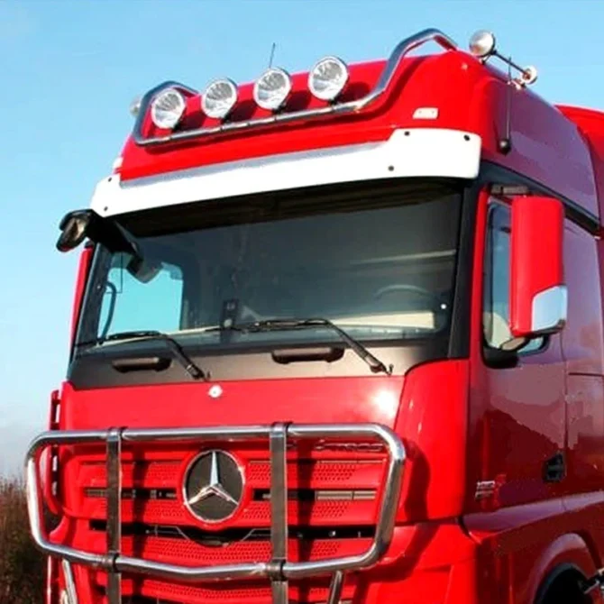 Rampe de toit inox Mercedes Actros 2011 Gigaspace pré-câblée 4 sorties